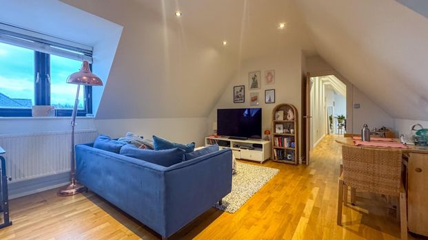 Ware Road, Hertford - Photo 1