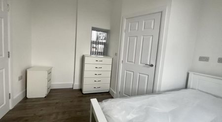 1 bedroom house of multiple occupation to rent - Photo 5