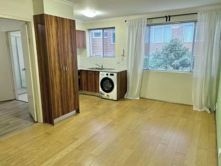 “LIVE WITH CONVENIENCE” - Photo 2