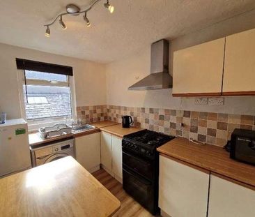 Flat Storey Square, Barrow-in-furness, LA14 - Photo 4