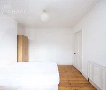 4 bedroom terraced house to rent - Photo 2