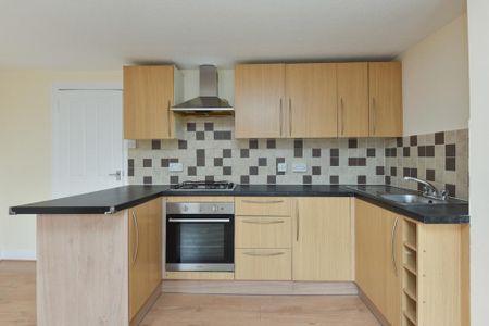 2 bedroom apartment to rent - Photo 5