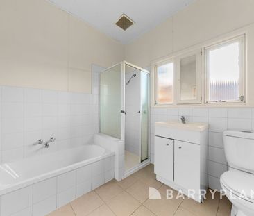 Convenient Location! - Photo 6