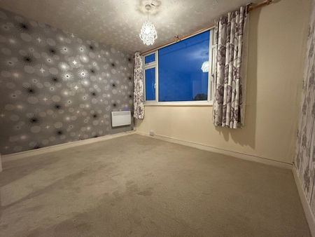 Savoy Close, Harborne, Birmingham - Photo 2