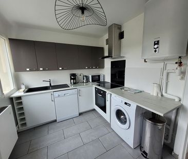 Location Appartement 4 pièces 81m² - Photo 3