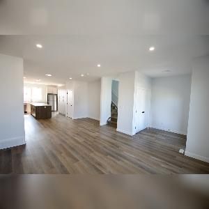 3 Bed 2.5 Bath Ottewell Home For Rent Edmonton - Photo 1