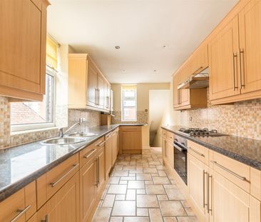 5 bed maisonette to rent in Chillingham Road, Heaton, NE6 - Photo 5