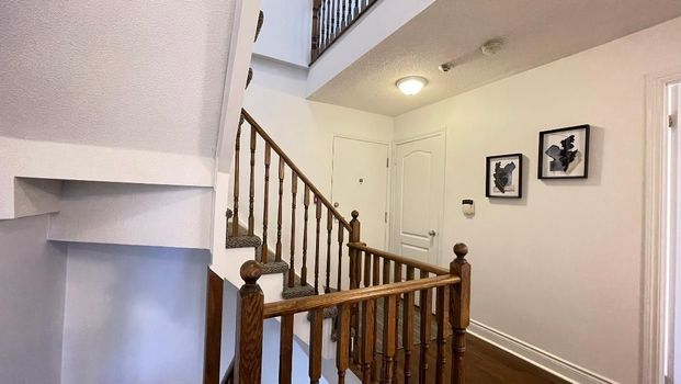 For Lease - 1 Rean Drive Unit# 8, Toronto, Ontario - Photo 1