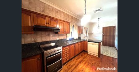 Charming Family Home in Smithfield - Photo 5