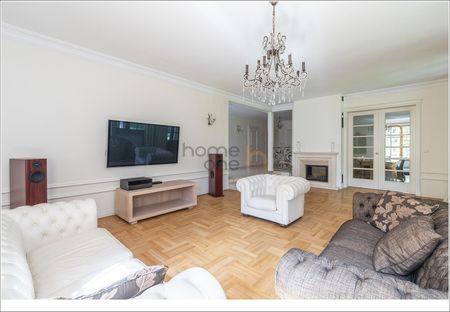 Willa w sercu Konstancina tuż przy Parku Zdrojowym - Zdjęcie 4