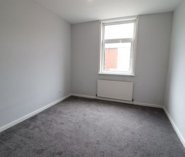 2 Bedroom End Terraced House To Rent - Photo 5