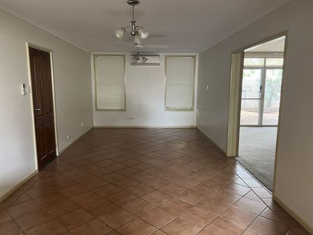 Three Bedroom Family Home in Braitling - Photo 2