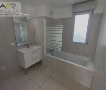 Location Appartement 4 pièces 74m² - Photo 2