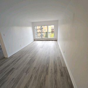 3 1/2 for rent in Lachine - Photo 2