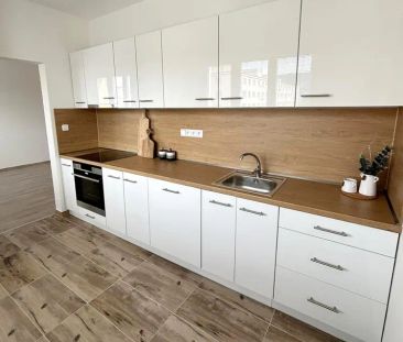 Pronájem zrekonstruovaného bytu 1+1, 37 m - Фото 2