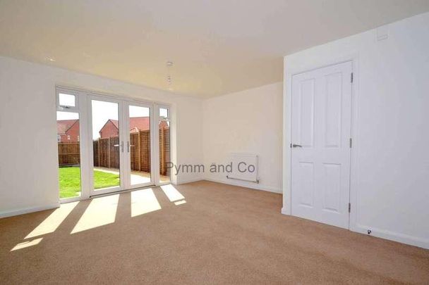 Buckenham Road, Aylsham, NR11 - Photo 1