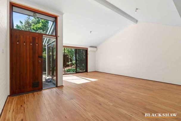 Convenience in an Ideal Location - Photo 1