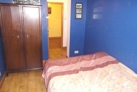 4 bedroom terraced house to rent - Photo 2
