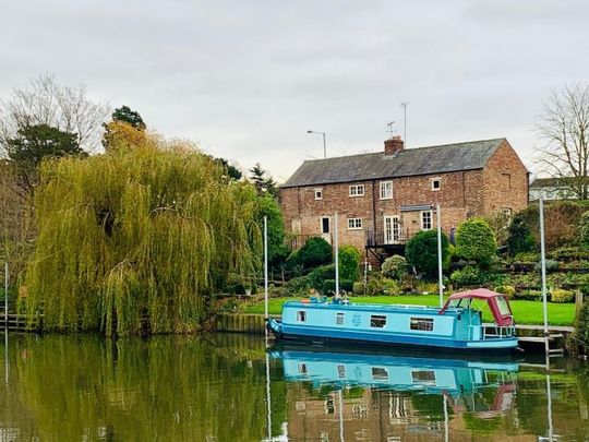 Waterside, Evesham, WR11 - Photo 1