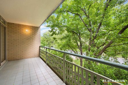 Fantastic Two Bedroom - Photo 2