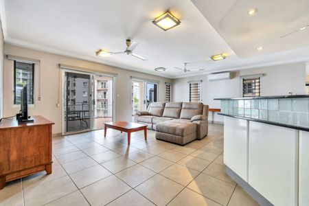 INNER CITY FURNISHED APARTMENT - Photo 4