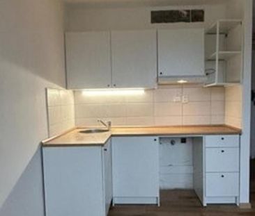 Pronájem bytu 1+kk 19 m2 - Fotografie 4