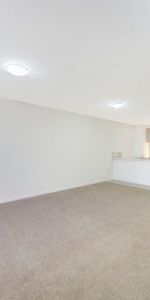 Spacious Modern Living - Photo 4