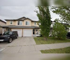 3 Bed 2.5 Bath Duplex Southfort Fort Saskatchewan - Photo 1