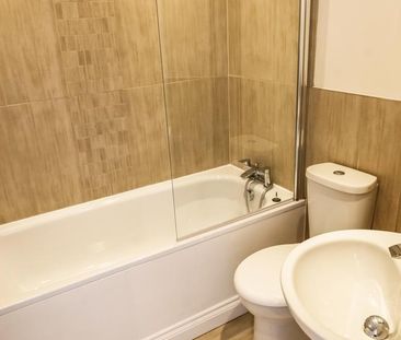 4 bedroom townhouse to rent - Photo 1