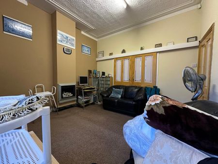 4 bedroom property to rent - Photo 4