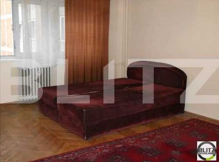 1 camera in zona strazii Titulescu! - Fotografie 2