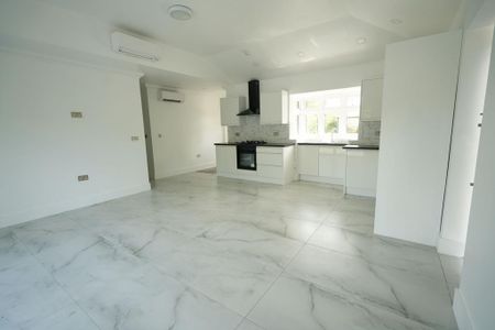 2 bedroom bungalow to rent - Photo 3