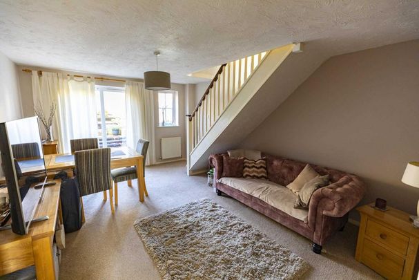 2 bedroom terraced house to rent - Photo 1