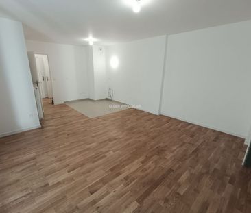 Location - appartement - 57.02 m² - 3 Pièces - Photo 4