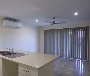 Modern 4 bedroom home with Air con. - Photo 3