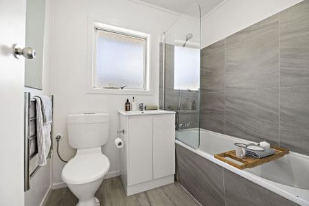 Mt Wellington, Renovated 3-Bedroom Unit $645 p/w - Photo 4