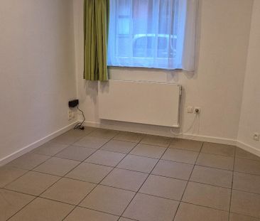 Appartement te huur in Hasselt voor € 650 met 1 slaapkamer - Photo 2