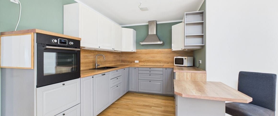 Große komfort Wohnung mit EBK und eigener ca. 25m² großer Dachterrasse - Photo 1