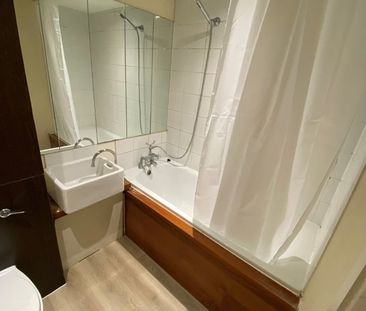 1 Bed Flat, The Q Building, E15 - Photo 6