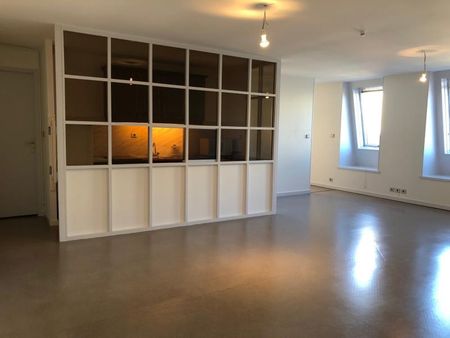 Location Appartement 1 pièce 46m² BESANCON 25000 - Photo 2