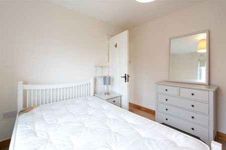 LLewellyn Close, Rathfarnham, Dublin 16 - Photo 3