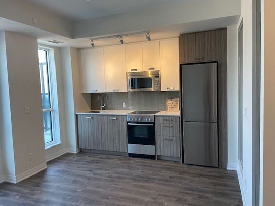 For Lease - 1630 Queen Street Unit# 514, Toronto, Ontario - Photo 1