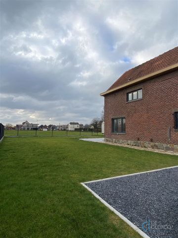 Knap gerenoveerd huis in centrum Lochristi! - Photo 5