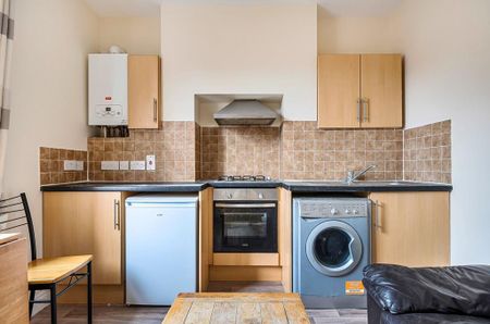 1 bedroom flat to rent - Photo 2