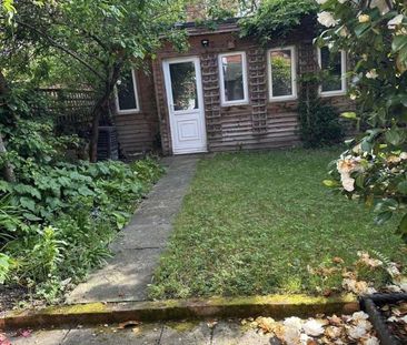 Flat One - Self Contained ? Required Pcm For Bills Except Council T... - Photo 4