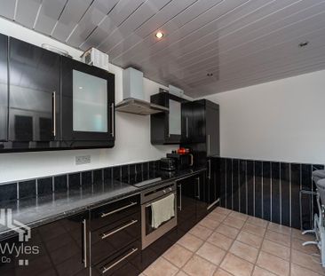 2 bedroom house to rent - Photo 2