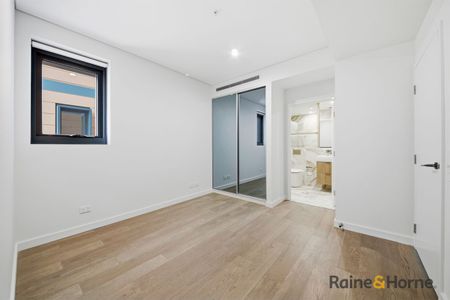 Brand New 2-Bedroom Apartment in Zetland - Available Now - Photo 4