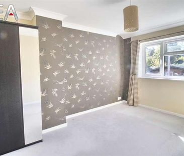 Wrenfield Drive, Caversham, Reading, RG4 - Photo 2
