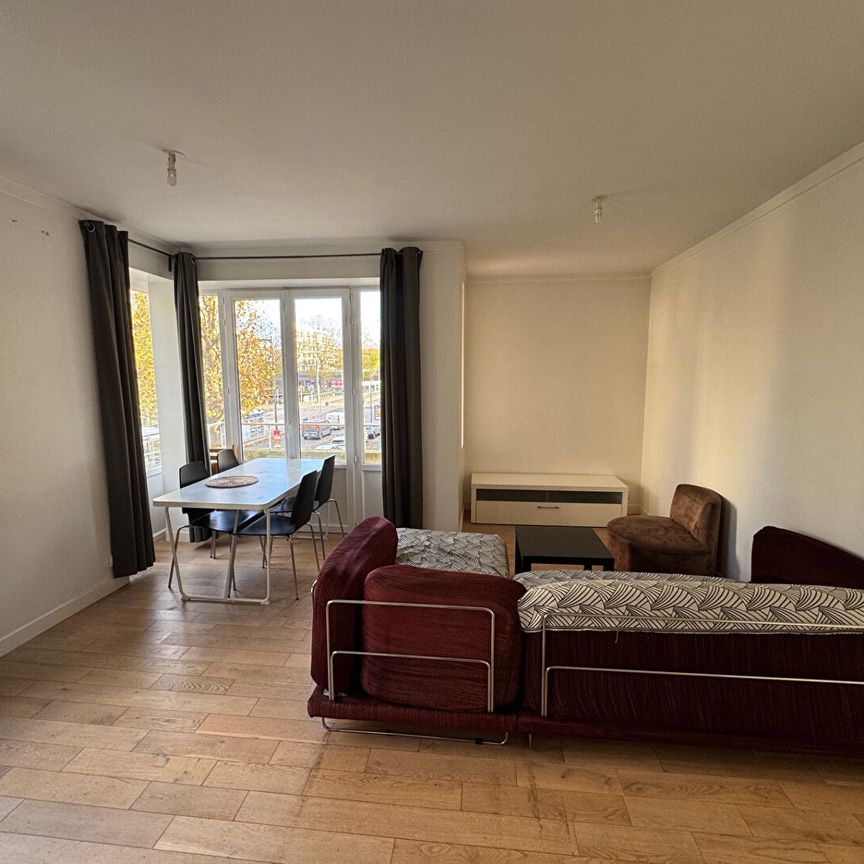 Location Appartement 3 pièces 82m² - Photo 1