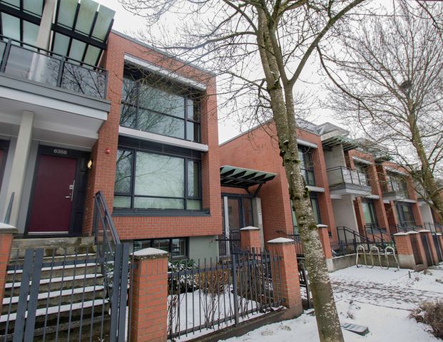 Amazing Townhouse Across From Tisdall Park | 6358 Ash Street, Vancouver - Photo 1